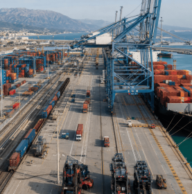 Competitività portuale: perché movimentare più container non basta