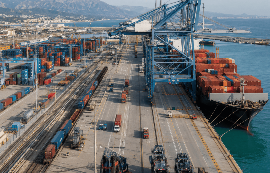 Competitività portuale: perché movimentare più container non basta